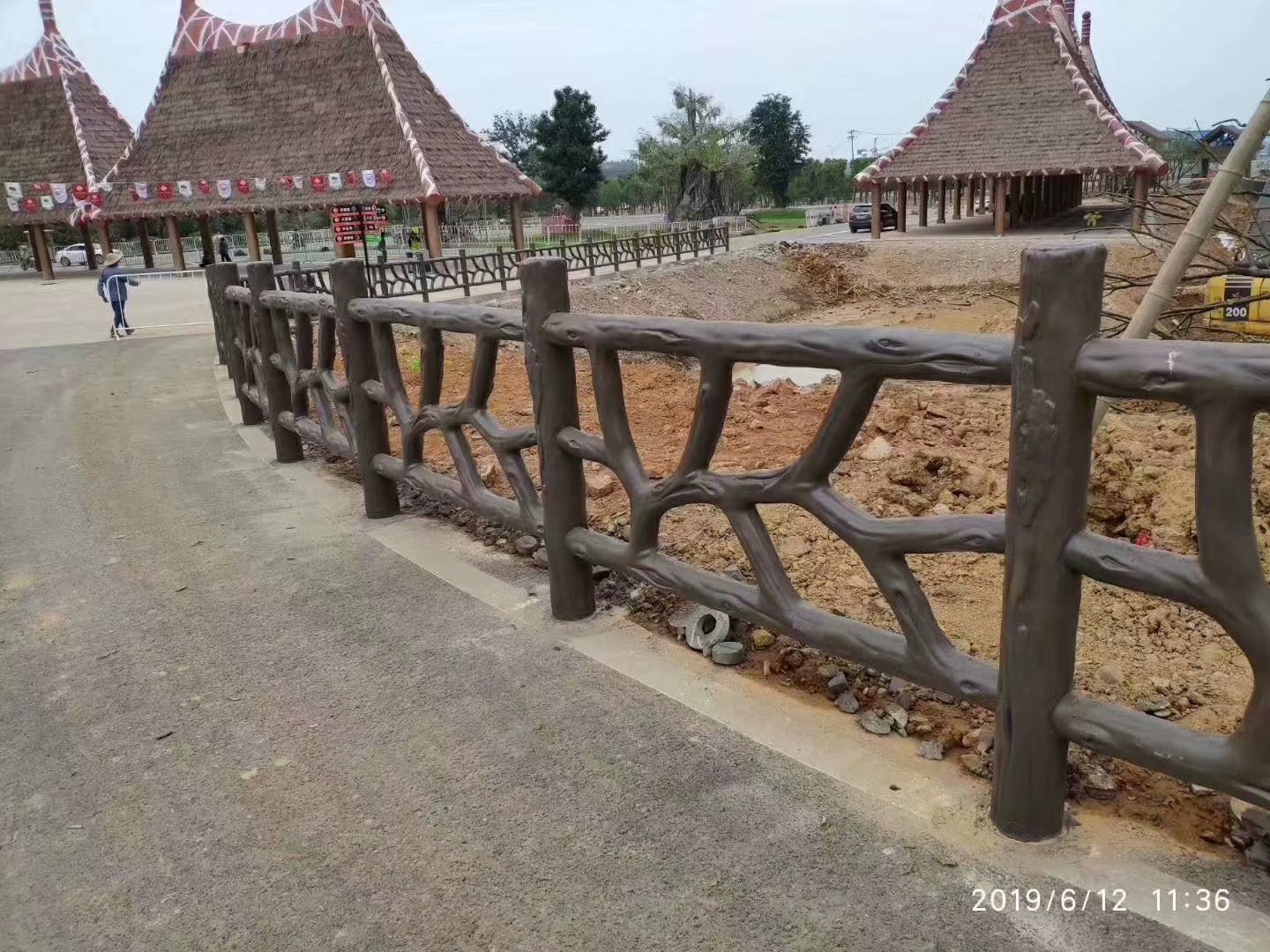 1.8米仿藤護欄 (1).jpg