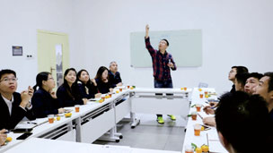 淨化車間施工隊 淨化車間施工隊(duì)