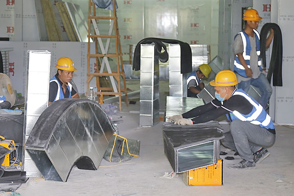 十萬級淨化車間工程風管製作